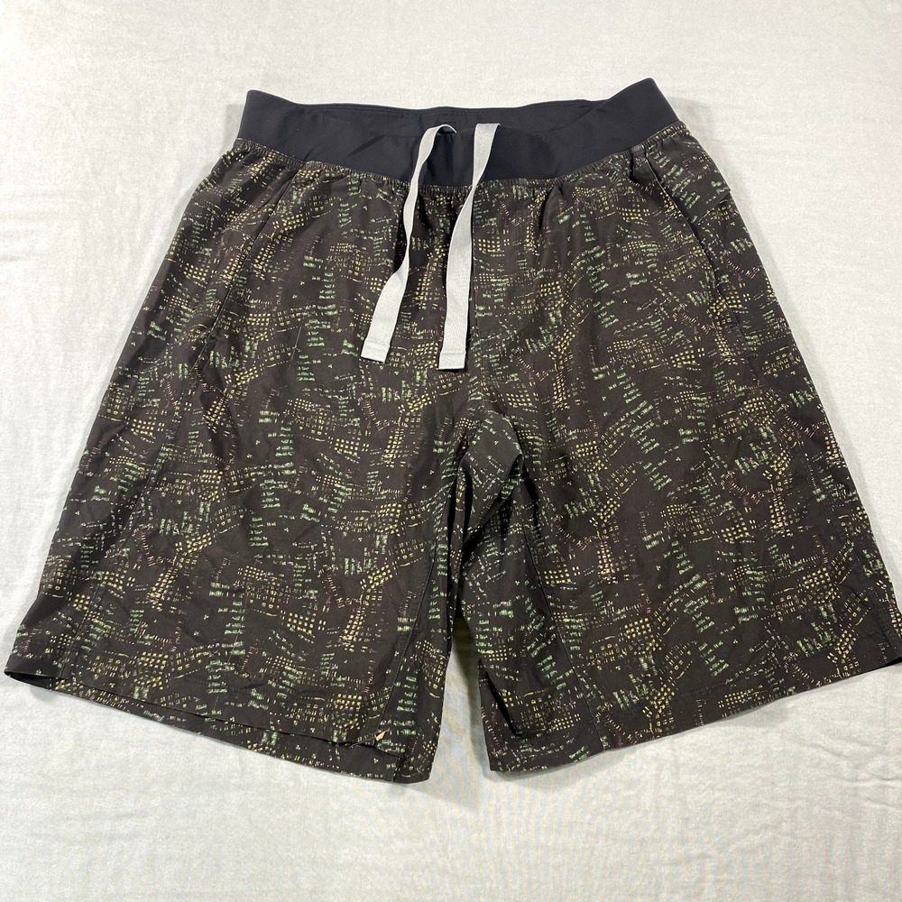 lululemon athletica Men's Black Patterned Athletic Shorts